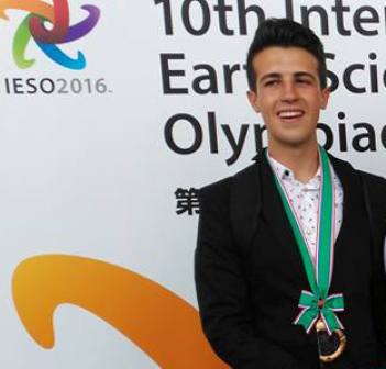 Víctor Haro González-Vico, alumno del IES Juan de Aréjula, obtiene una medalla de oro en las X Olimpiadas Internacionales de las Ciencias de la Tierra, celebradas en Mie, Japón